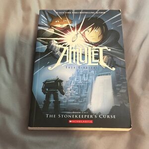 Scholastic Amulet Book Two: Dark Blue Adventure